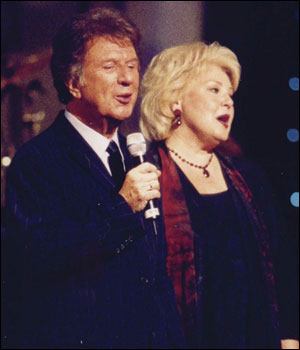 Bill and Gloria Gaither Christian Music Artist Profile