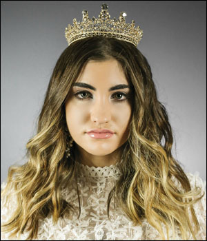 Danielle Apicella Christian Music Artist Profile